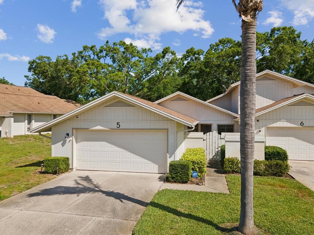 456 LAKEVIEW DRIVE UNIT 5 PALM HARBOR, FL 34683
