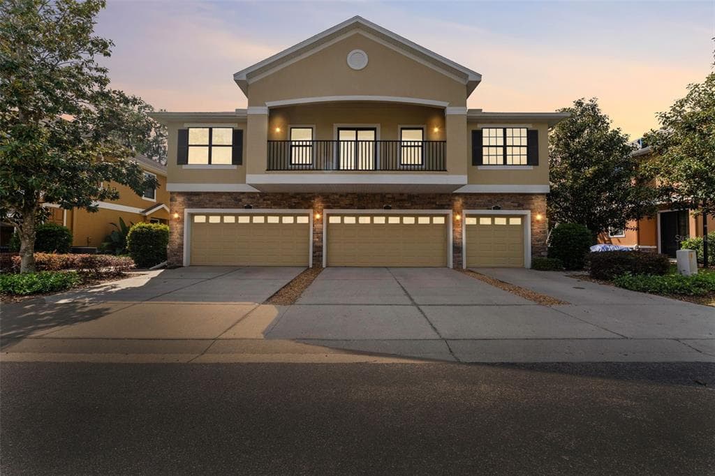 5717 KINGLETSOUND PLACE LITHIA, FL 33547