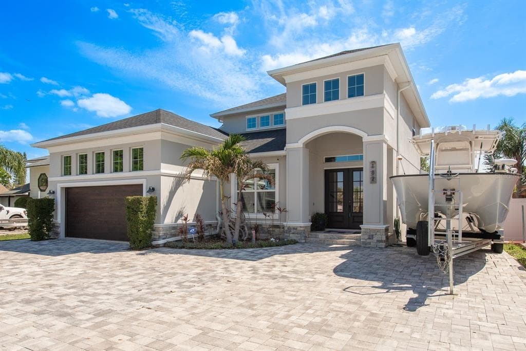 182 E CANAL DRIVE PALM HARBOR, FL 34684