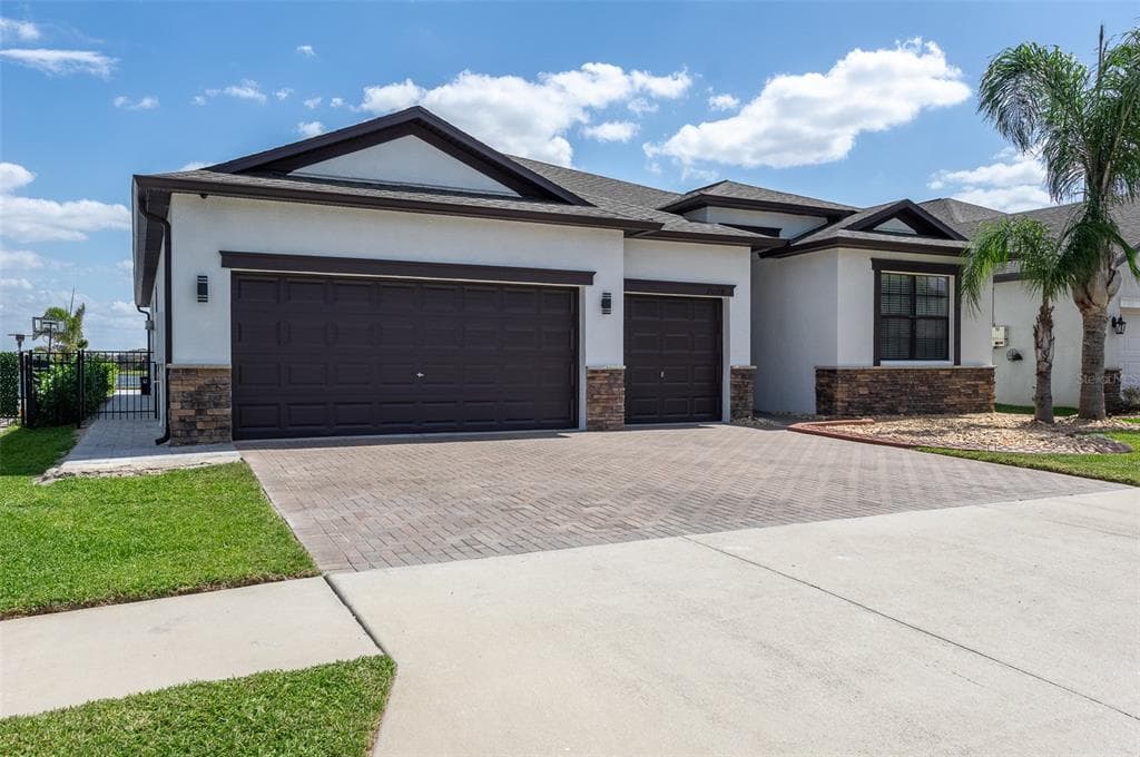 10008 CELTIC ASH DRIVE