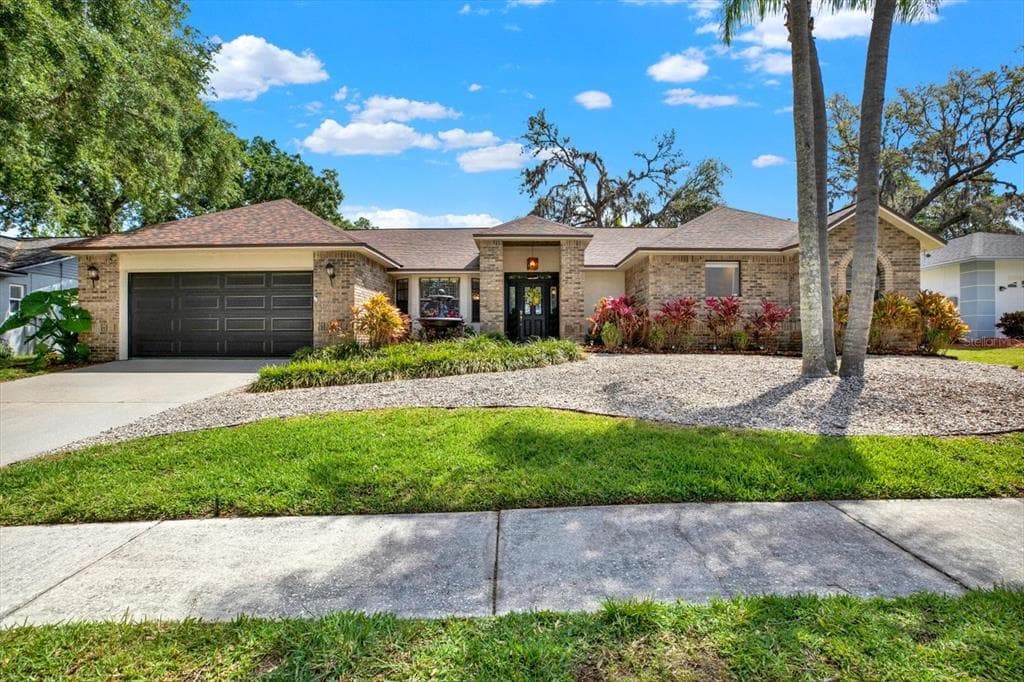 1807 TAWNEE PLACE
