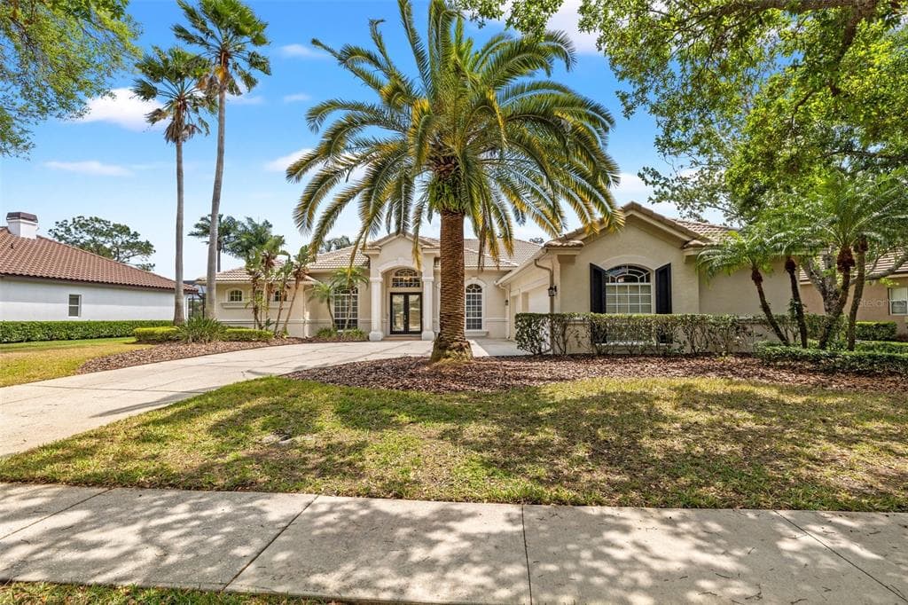 9226 HIGHLAND RIDGE WAY TAMPA, FL 33647