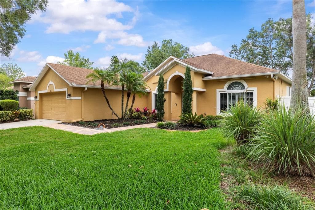 19026 DOVE CREEK DRIVE TAMPA, FL 33647