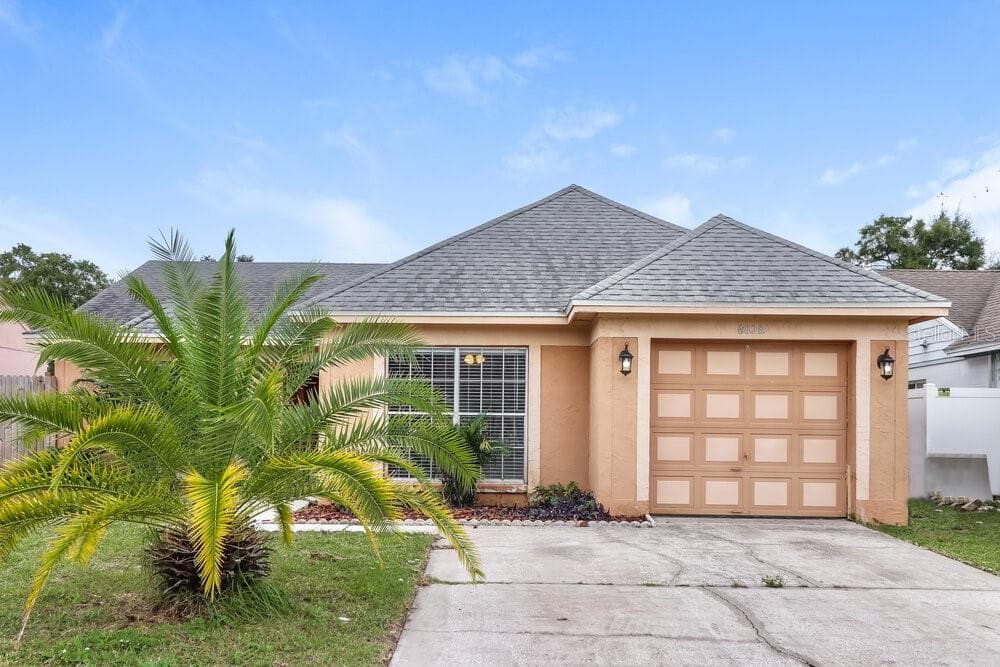 6828 SWAIN AVENUE TAMPA, FL 33625