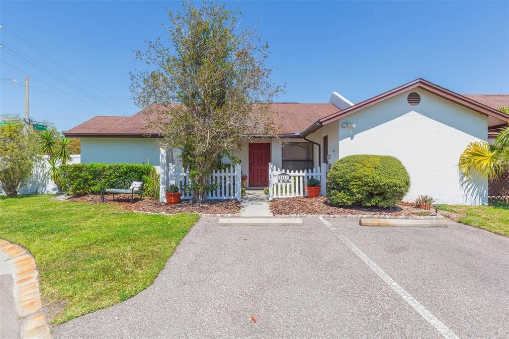 5419 MARLWOOD COURT