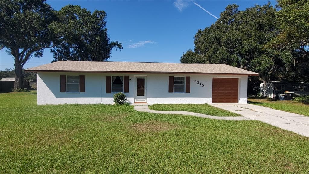9210 LEHALL SQUARE W LAKELAND, FL 33810
