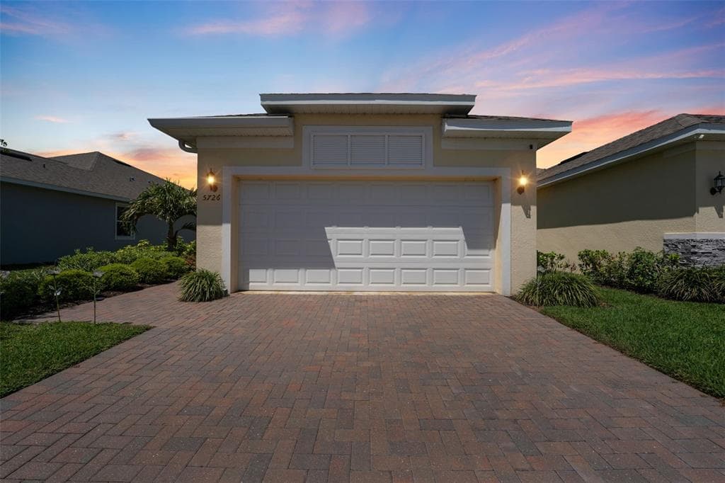 5726 MEZZANA RUN PALMETTO, FL 34221