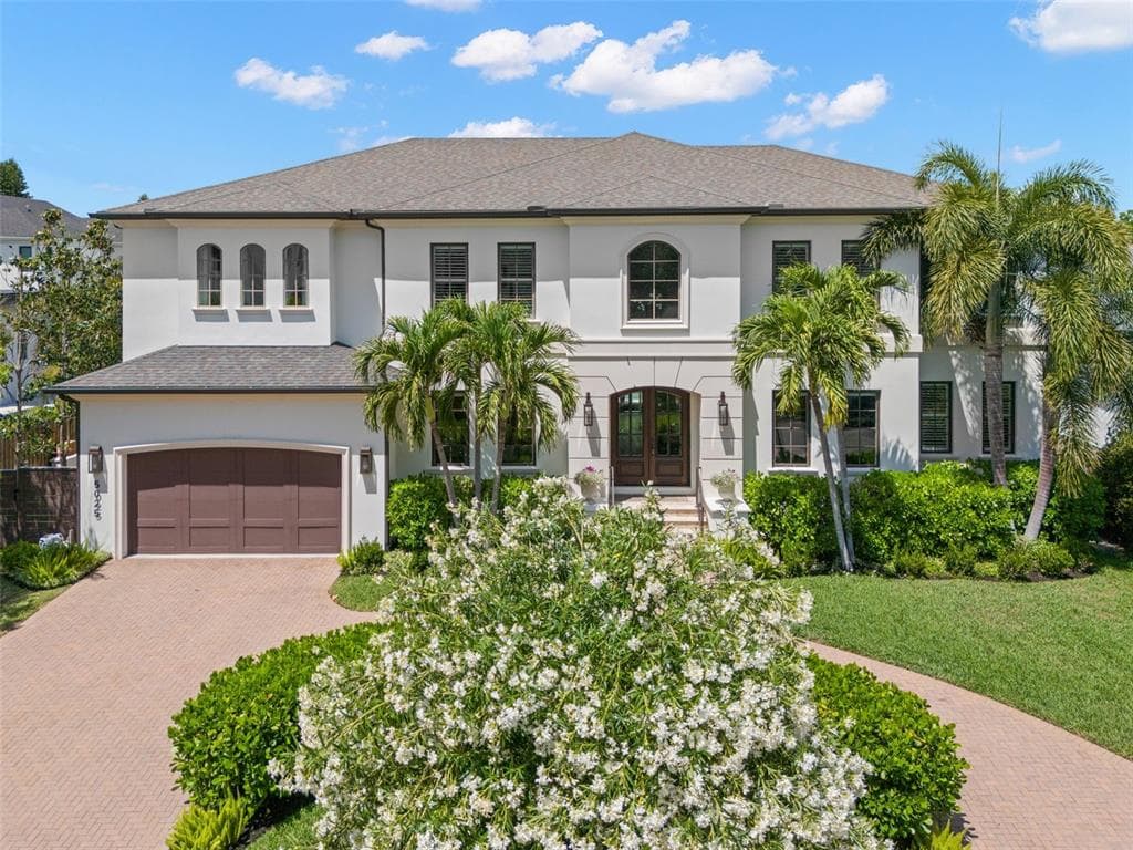 5025 W HOMER AVENUE TAMPA, FL 33629