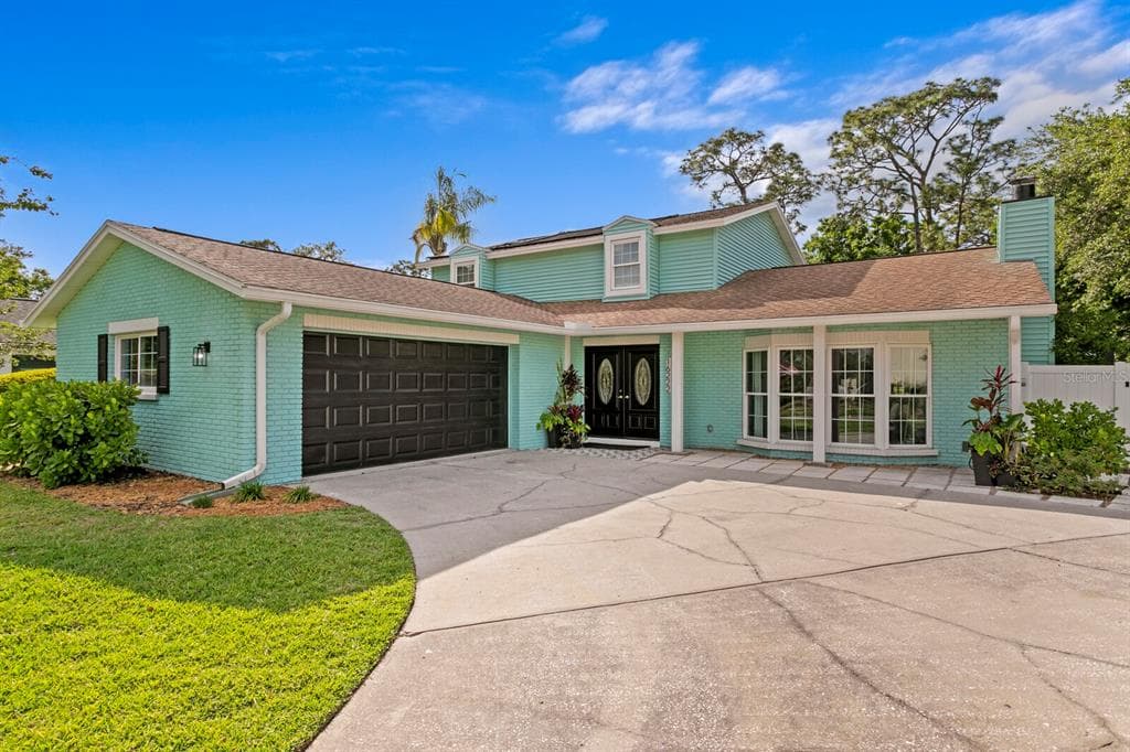16222 W COURSE DRIVE TAMPA, FL 33624