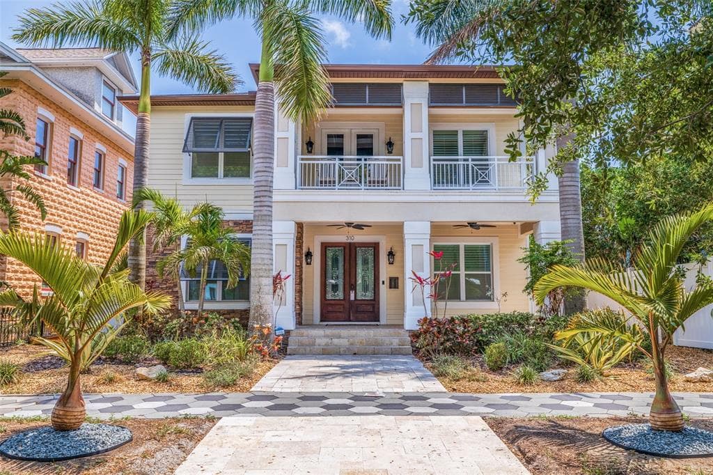 310 8TH AVENUE N ST PETERSBURG, FL 33701