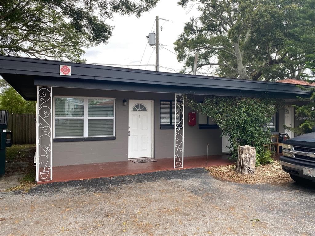 412 S AURORA UNIT 1 CLEARWATER, FL 33765