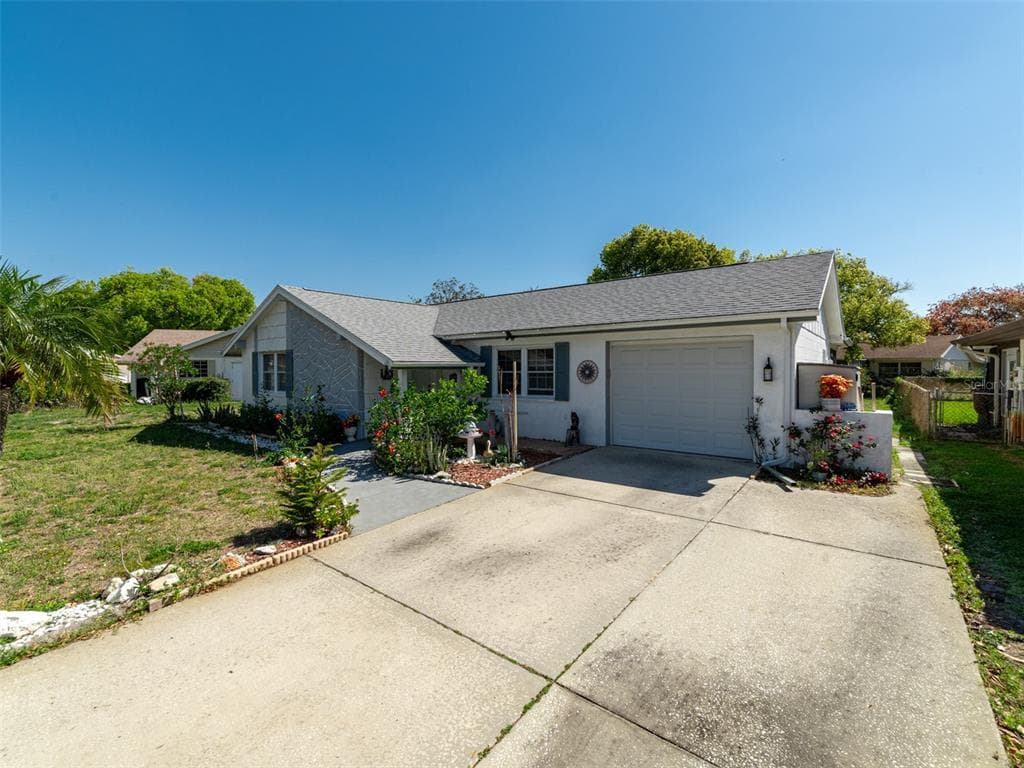 12202 MEADOWBROOK LANE HUDSON, FL 34667