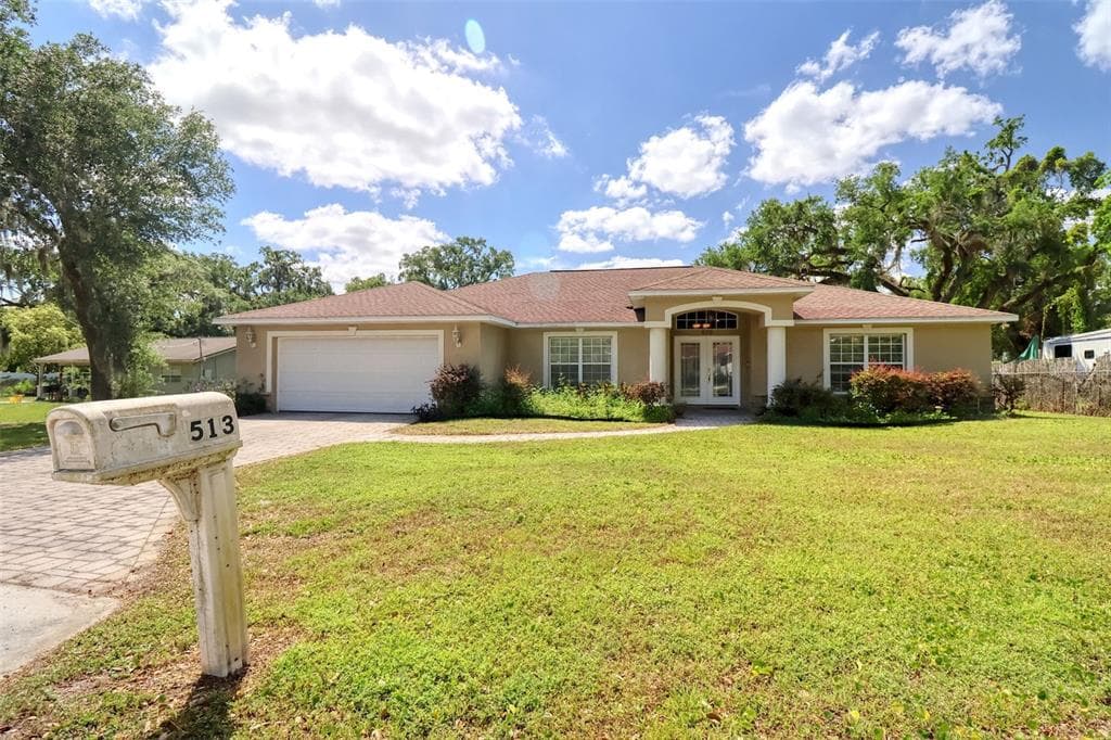 513 TWEED AVENUE SEFFNER, FL 33584