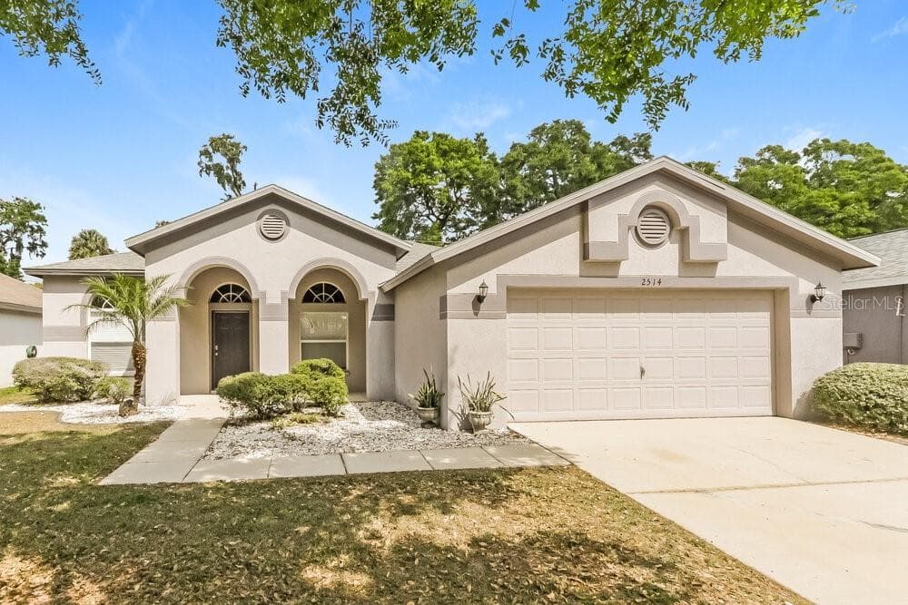 2514 ALLWOOD AVENUE VALRICO, FL 33596