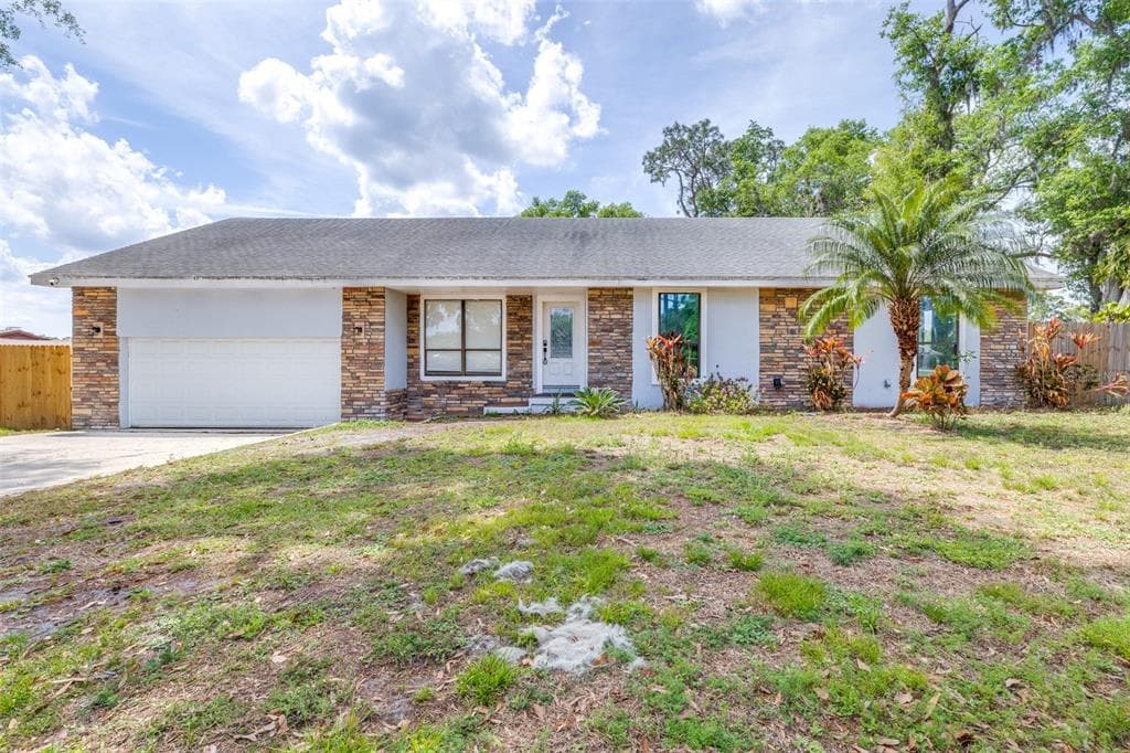 7220 PINEHAVEN DRIVE LAKELAND, FL 33810