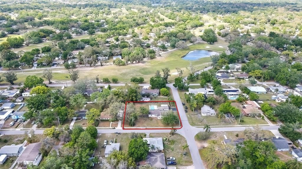 1401 MEADOWBROOK AVENUE W TAMPA, FL 33612