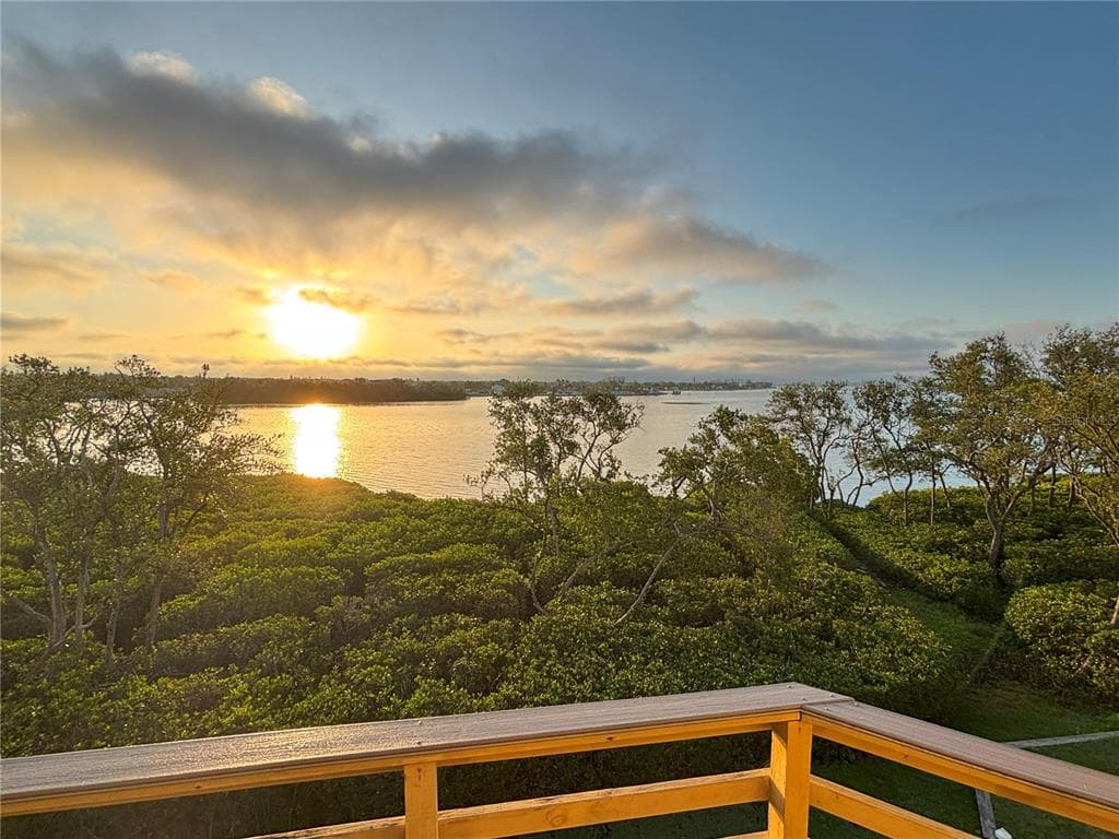 1720 LIGHTHOUSE TERRACE S UNIT 8