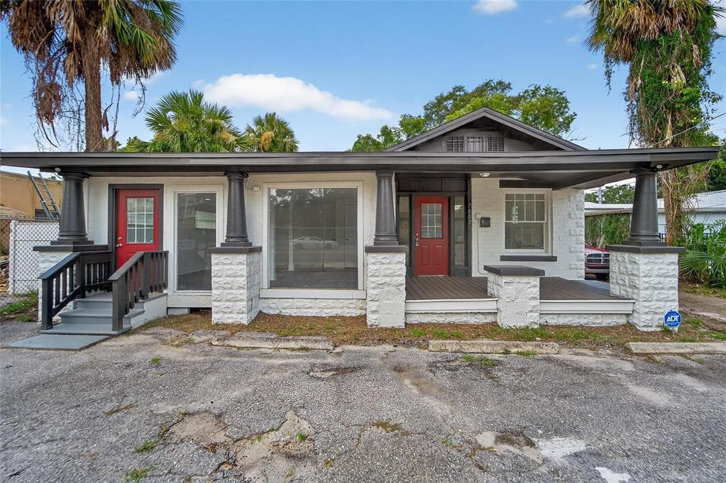 7002 N NEBRASKA AVENUE TAMPA, FL 33604