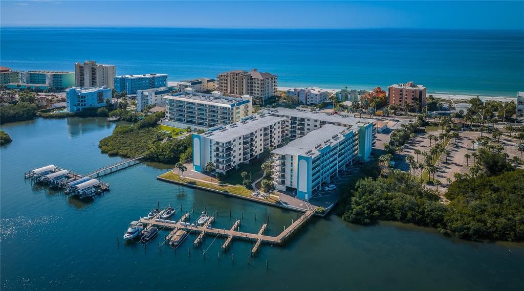 19531 GULF BOULEVARD UNIT 205 INDIAN SHORES, FL 33785