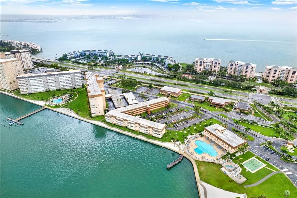 5020 BRITTANY DRIVE S UNIT 212 ST PETERSBURG, FL 33715
