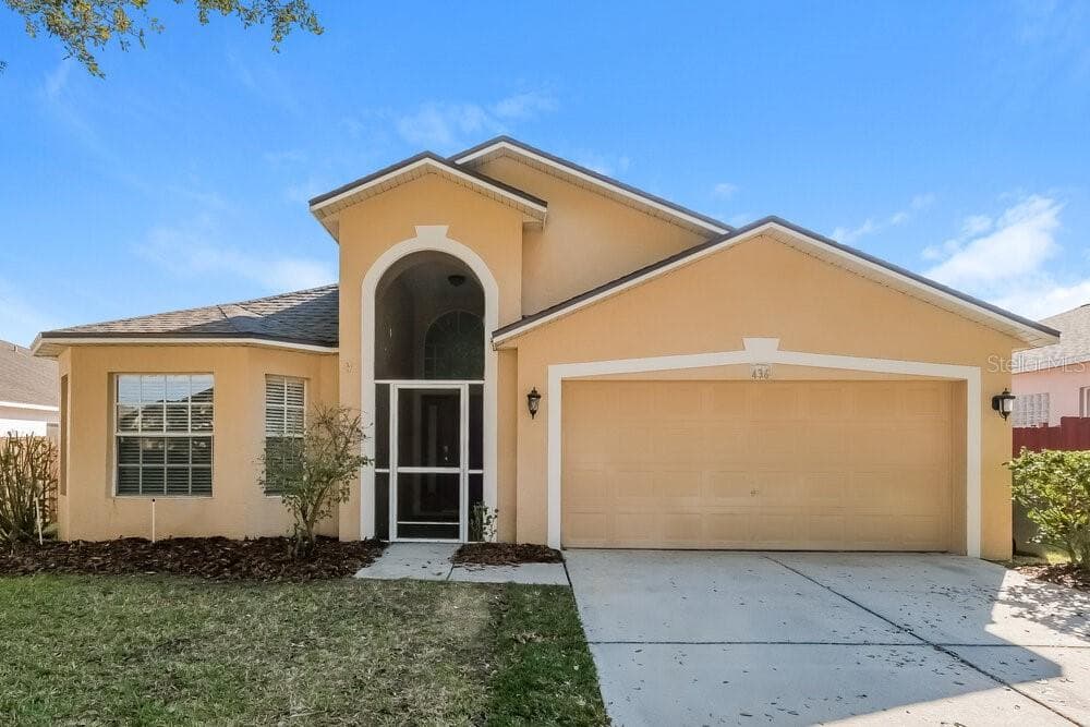 436 COUNTRY VINEYARD DRIVE VALRICO, FL 33594
