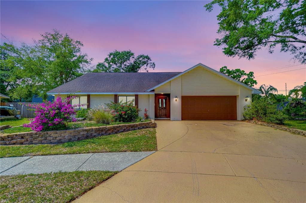 16610 CALICO PLACE TAMPA, FL 33618