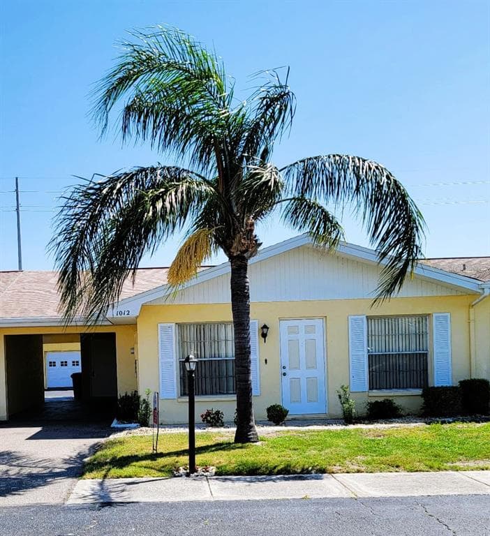 1012 WARWICK COURT SUN CITY CENTER, FL 33573