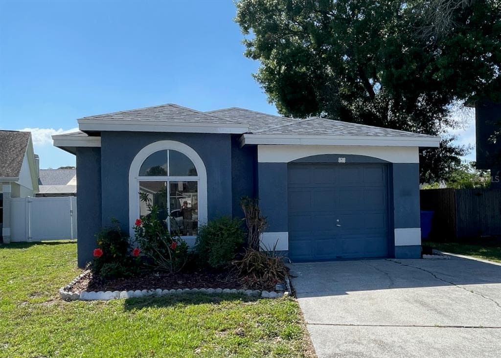 8608 TWIN FARMS PLACE TAMPA, FL 33635