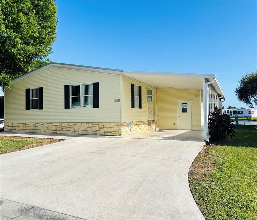 1556 SW 35TH CIRCLE OKEECHOBEE, FL 34974
