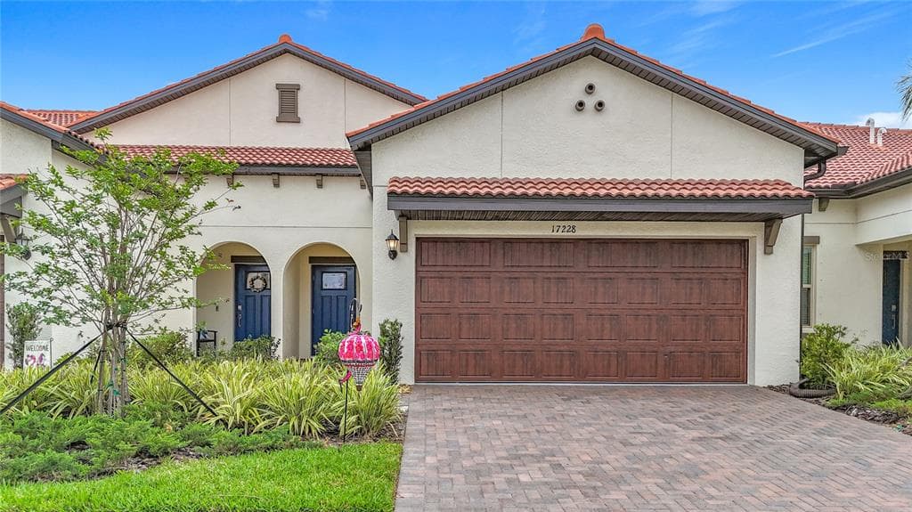 17228 HOLLY WELL AVENUE WIMAUMA, FL 33598