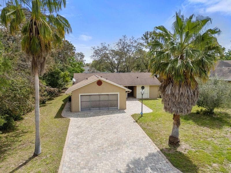 12050 LINDEN DRIVE SPRING HILL, FL 34608