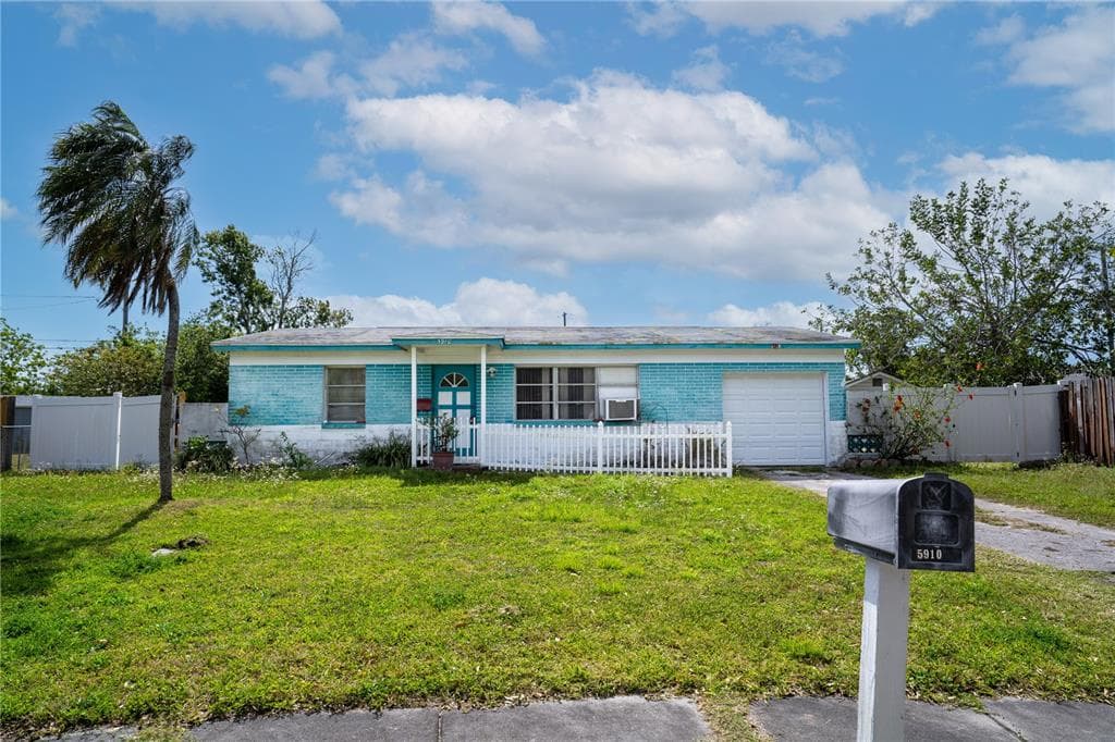 5910 82ND TERRACE N PINELLAS PARK, FL 33781