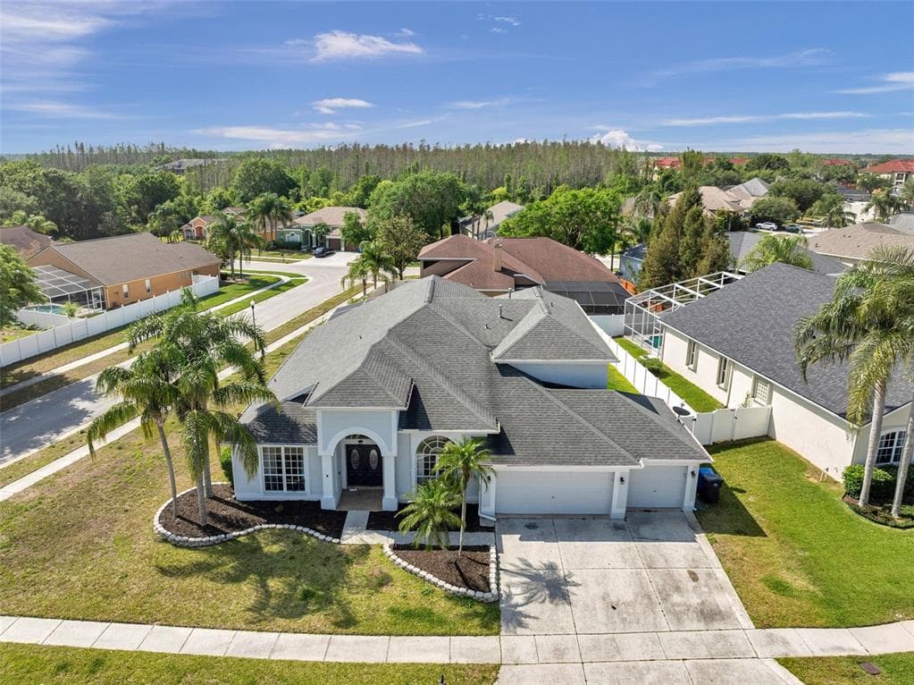 10341 MEADOW CROSSING DRIVE TAMPA, FL 33647