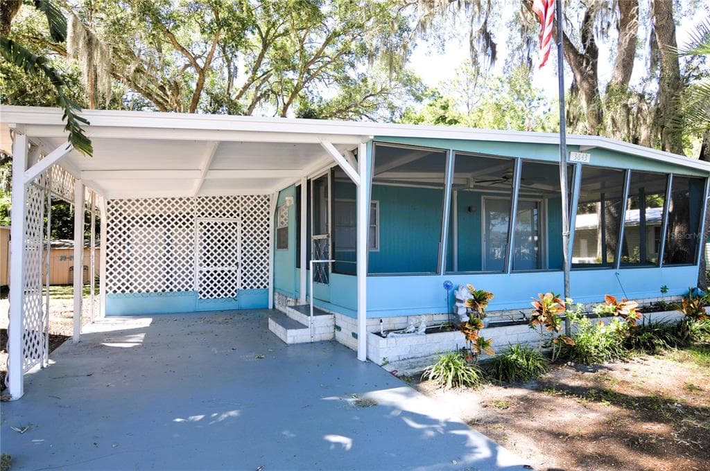 3643 MULLER DRIVE ZEPHYRHILLS, FL 33540