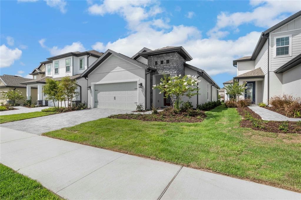 7696 SOMERSWORTH DRIVE KISSIMMEE, FL 34747