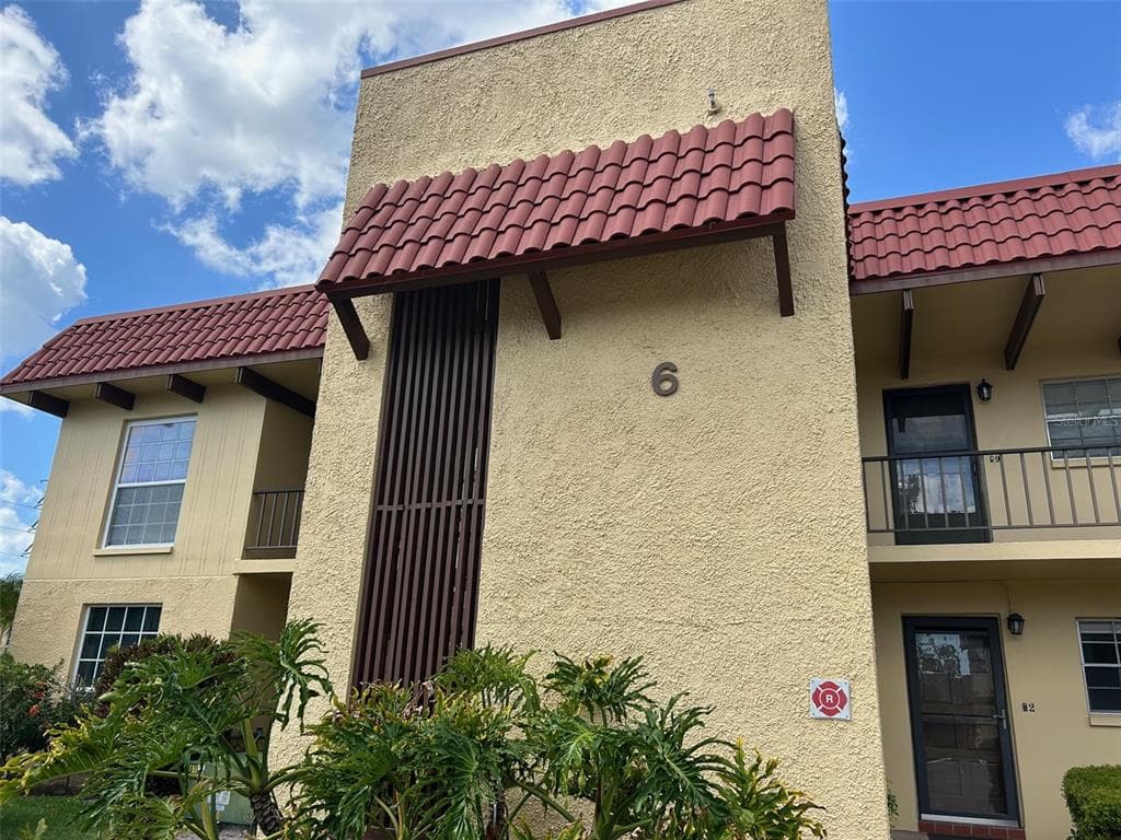1845 S HIGHLAND AVENUE UNIT 6-11 LARGO, FL 33756
