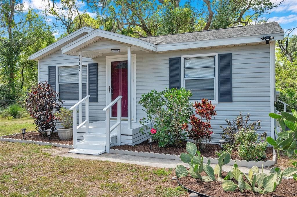 2838 N VALRICO ROAD SEFFNER, FL 33584