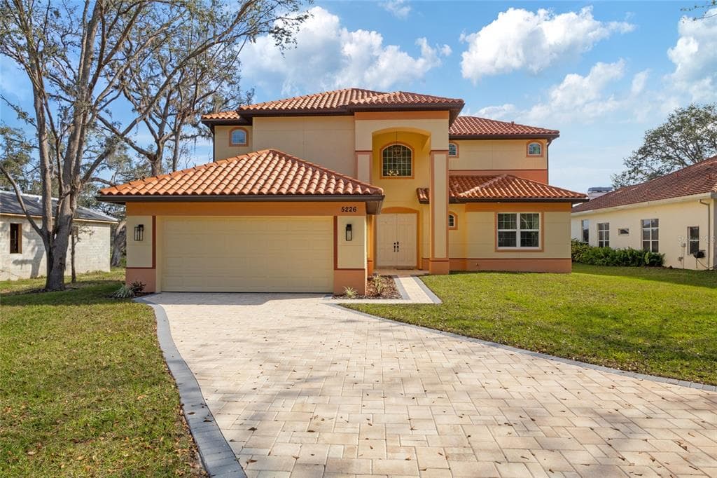 5226 GOLF LINKS