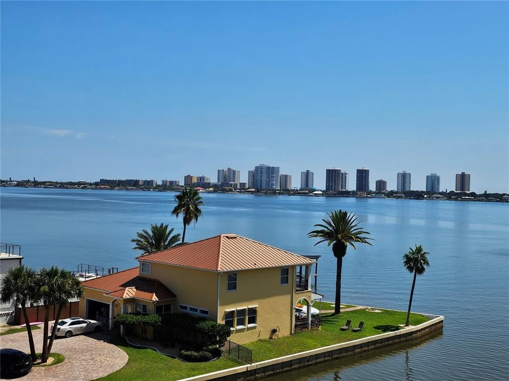 2801 S RIDGEWOOD AVENUE UNIT 512 SOUTH DAYTONA, FL 32119
