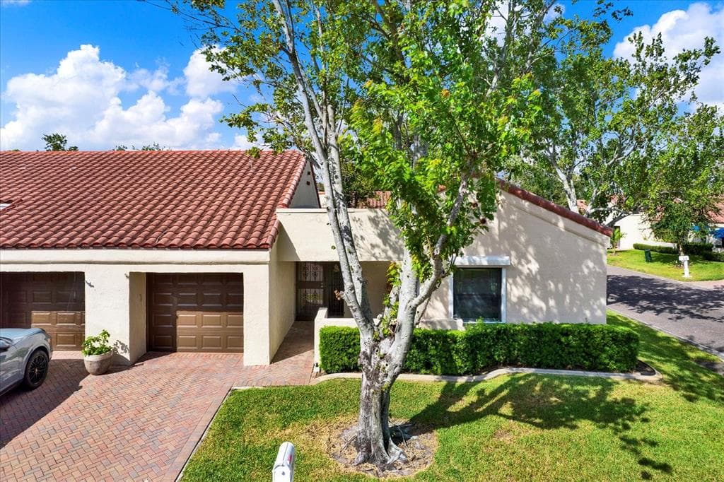 8810 41ST STREET N PINELLAS PARK, FL 33782