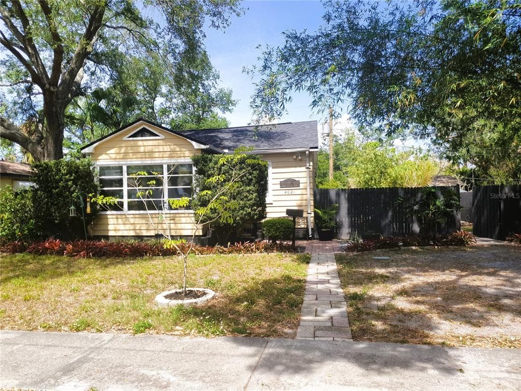 4021 IRIS STREET N ST PETERSBURG, FL 33703