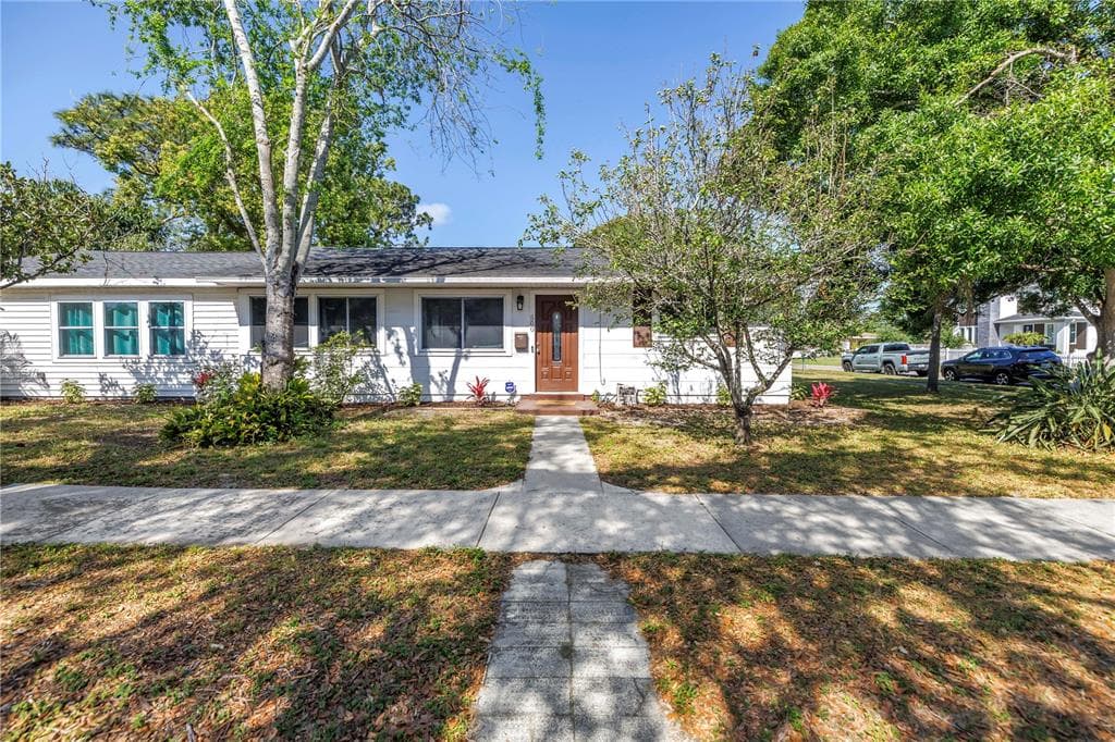 500 39TH AVENUE N ST PETERSBURG, FL 33703