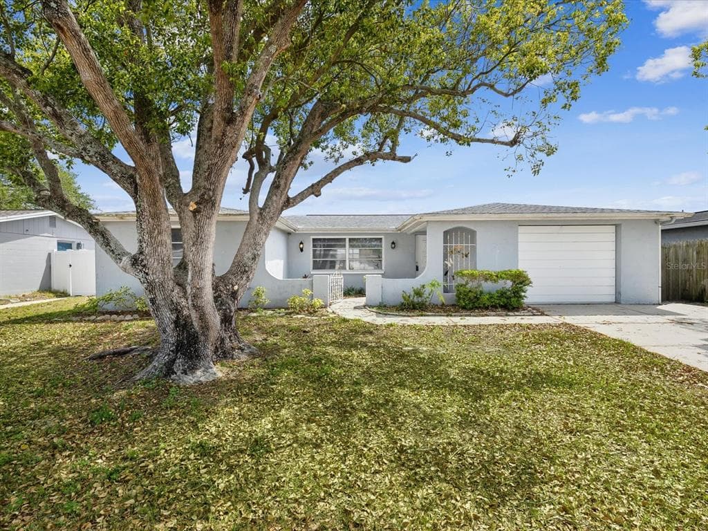 9106 GREENBRIAR LANE PORT RICHEY, FL 34668