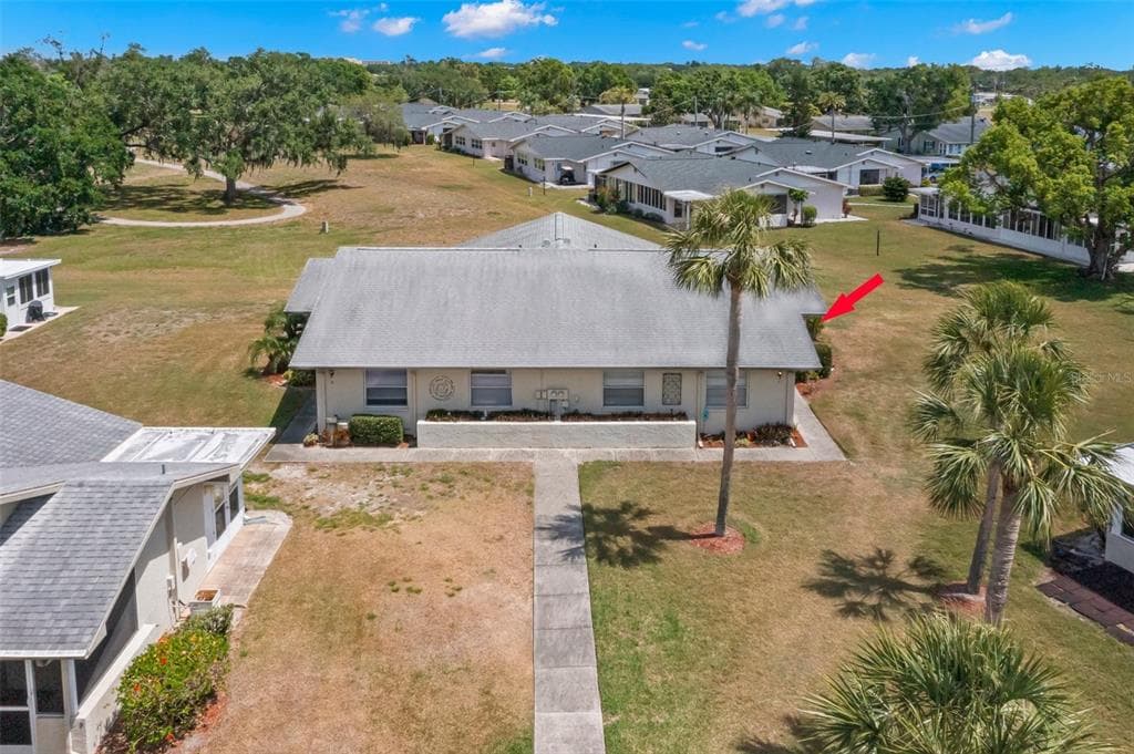 1905 CANTERBURY LANE UNIT 7 SUN CITY CENTER, FL 33573