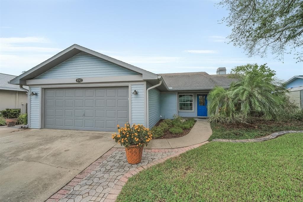 8742 BERMUDA LANE PORT RICHEY, FL 34668