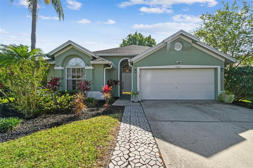 13415 SUNVALE PLACE TAMPA, FL 33626