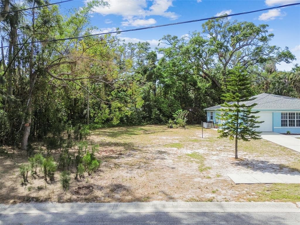 709 6TH STREET NE LARGO, FL 33770