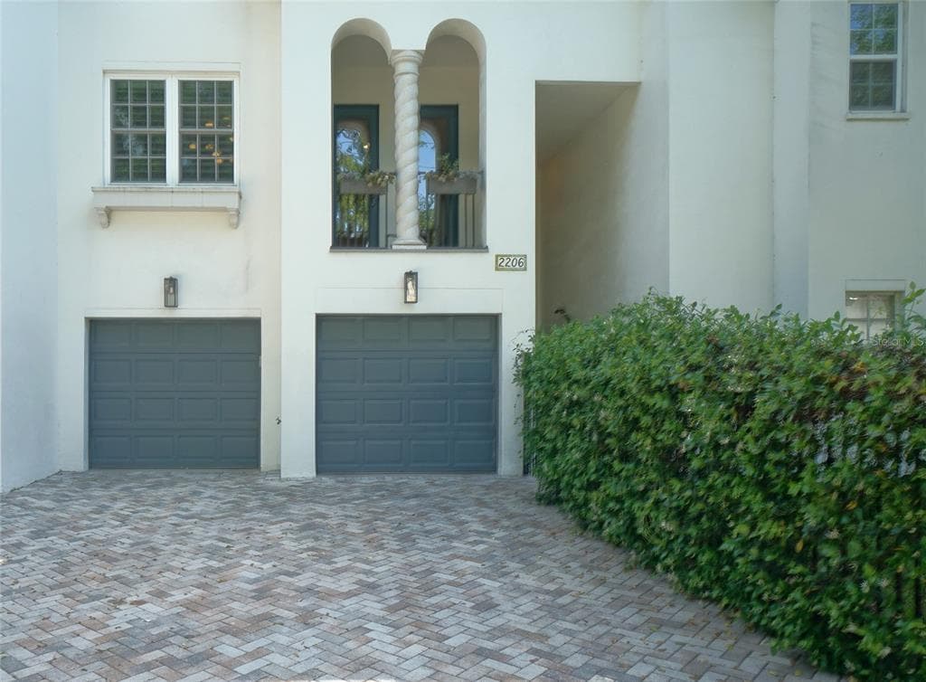 2206 W HORATIO STREET TAMPA, FL 33606