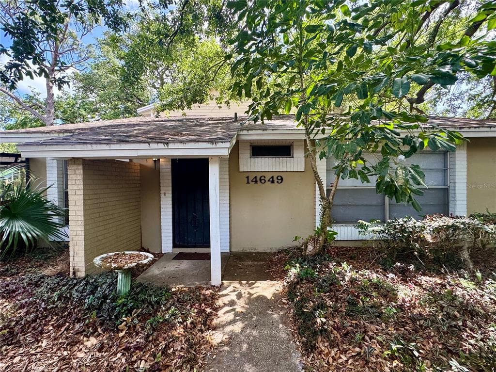 14649 PINE GLEN CIRCLE LUTZ, FL 33559