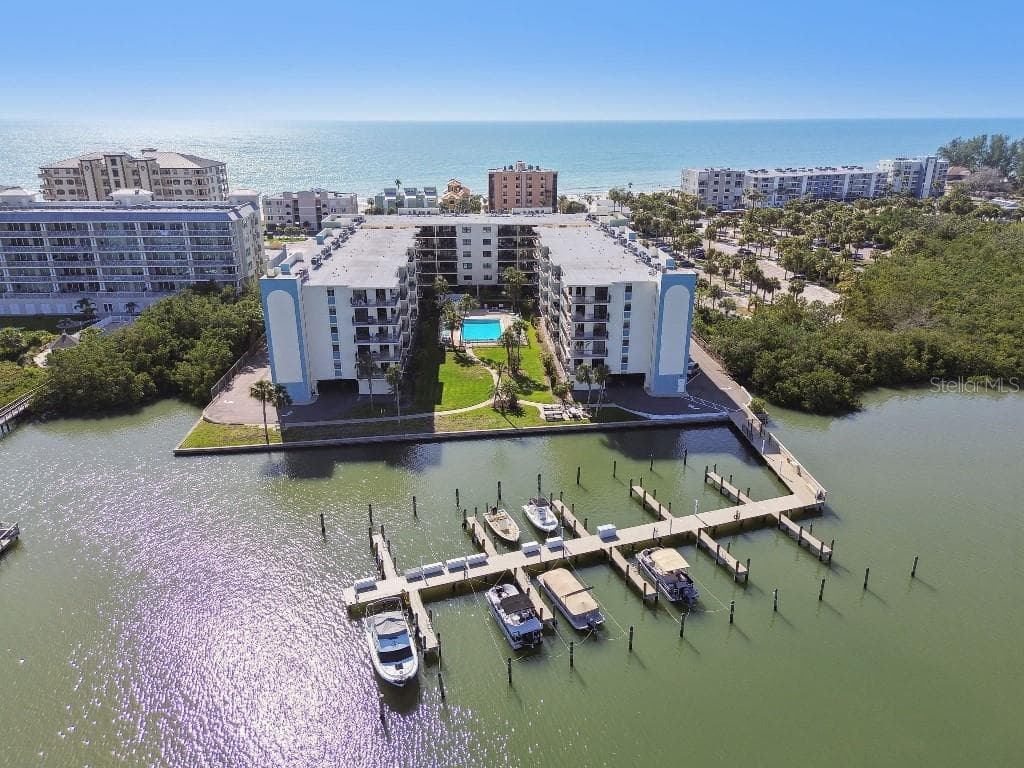 19531 GULF BOULEVARD UNIT 210 INDIAN SHORES, FL 33785